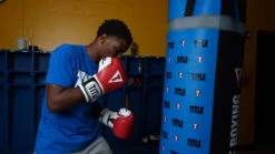 TITLE Boxing Gel World Bag Gloves 35 TITLE Boxing Gel World Bag Gloves -ADIDAS || Nike Sales GTWBGRD