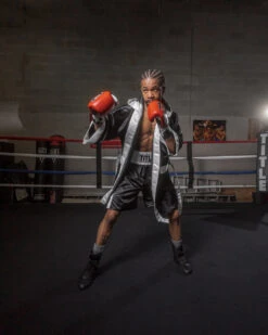 TITLE Boxing Fingertip Robe 25 TITLE Boxing Fingertip Robe -ADIDAS || Nike Sales TSRFBKWH 2