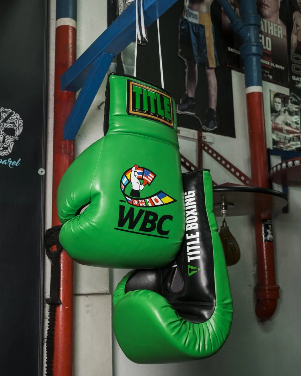 WBC By TITLE Boxing Jumbo Boxing Gloves 2.0 2 WBC By TITLE Boxing Jumbo Boxing Gloves 2.0 - Image 2